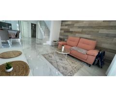villa en Venta en Benijofar. ETRV-T2741