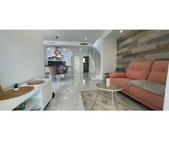 villa en Venta en Benijofar. ETRV-T2741