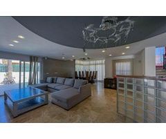 villa en Venta en Benidorm. FTBS-T3658