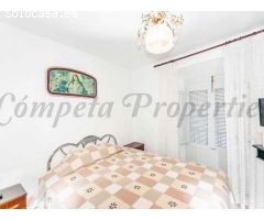 casa adosada en Venta en Cómpeta. RLJO-T6421