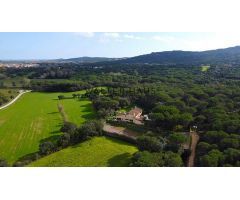 Chalet de lujo con piscina y pista de tenis en Santa Cristina d amp;apos;Aro, Costa Brava. EGYB-T696