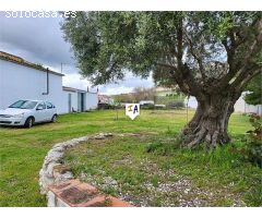 villa en Venta en Lora De Estepa. FQFR-T5612