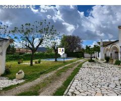 villa en Venta en Lora De Estepa. FQFR-T5612