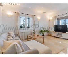 villa en Venta en Alhaurín el Grande. RLJO-T6422