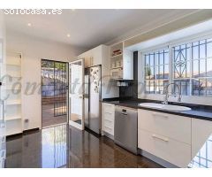 villa en Venta en Alhaurín el Grande. RLJO-T6422