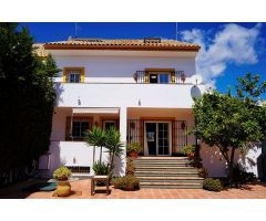 Encantadora adosada en San Pedro de Alcántara. BUNR-T44