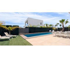 villa en Venta en Ciudad Quesada. ETRV-T2825