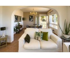 Maravilloso chalet con impresionantes vistas al mar y la montaña. MPQJ-T3090