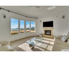 Chalet independiente con impresionantes vistas en venta en Benitachell. SISK-T408