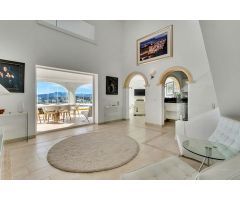 Chalet independiente con impresionantes vistas en venta en Benitachell. SISK-T408