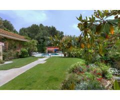 Encantadora casa independiente con jardín llano, piscina y apartamento anexo en Tamariu. XNVV-T973