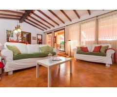 Encantadora casa independiente con jardín llano, piscina y apartamento anexo en Tamariu. XNVV-T973