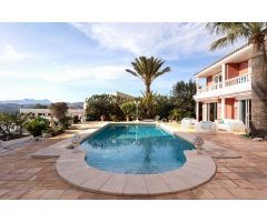 villa en Venta en Moraira. FTBS-T3697