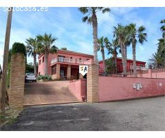 villa en Venta en Conil De La Frontera. FQFR-T5616