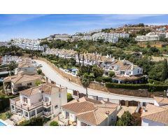 villa en Venta en Mijas. DXUQ-T3569