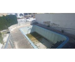 villa en Venta en Torrevieja. ETRV-T3016