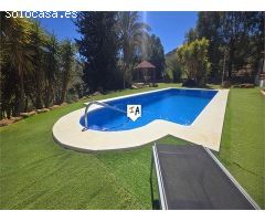 villa en Venta en Vinuela. FQFR-T5622