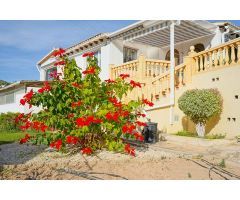villa en Venta en Benissa. FTBS-T3740