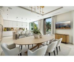 villa en Venta en Marbella. LEPV-T4270