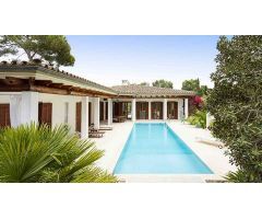 villa en Venta en Santa Ponsa. XPNT-T3955
