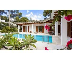 villa en Venta en Santa Ponsa. XPNT-T3955