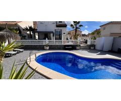 villa en Venta en Benijofar. ETRV-T3159