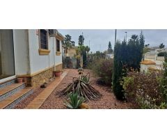 villa en Venta en Hondon De Las Nieves. ETRV-T3164