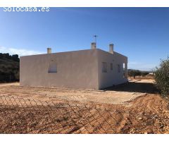 villa en Venta en Pinoso. GHQC-T14