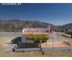 casa adosada en Venta en Cómpeta. RLJO-T6436