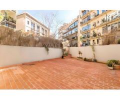 Piso en venta a reformar en L amp;apos;Eixample Dreta, Barcelona. EGYB-T720