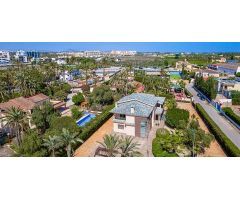 villa en Venta en Elche/Elx. ETRV-T3228