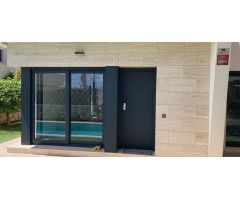 villa en Venta en Pilar De La Horadada. ETRV-T3237