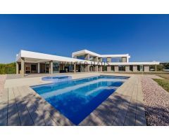 Increible chalet en venta en PGA Catalunya Golf Resort, Caldes de Malavella. EGYB-T299