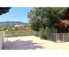 Casa reformada con vistas en venta en Sarrià, Barcelona. EGYB-T740