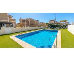 villa en Venta en Orihuela Costa. ETRV-T3335
