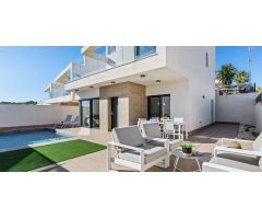 villa en Venta en San Miguel De Salinas. ETRV-T3389