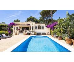 villa en Venta en Santa Ponsa. XPNT-T3852
