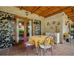 villa en Venta en Chiclana De La Frontera. XSBL-T258