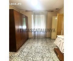 CASA ESQUINERA EN CASCO ANTIGUO CUBELLES
