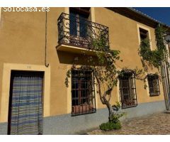 CASA EN ZAMORA CON PRECIOSAS VISTAS AL PUENTE DE PIEDRA