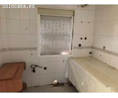 Chalet adosado en venta en Calle Guadalquivir, 41806, Umbrete (Sevilla) 155.000 € -12%